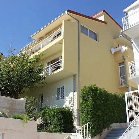 Apartments And Rooms With Parking Space Makarska - 6767 Exterior foto