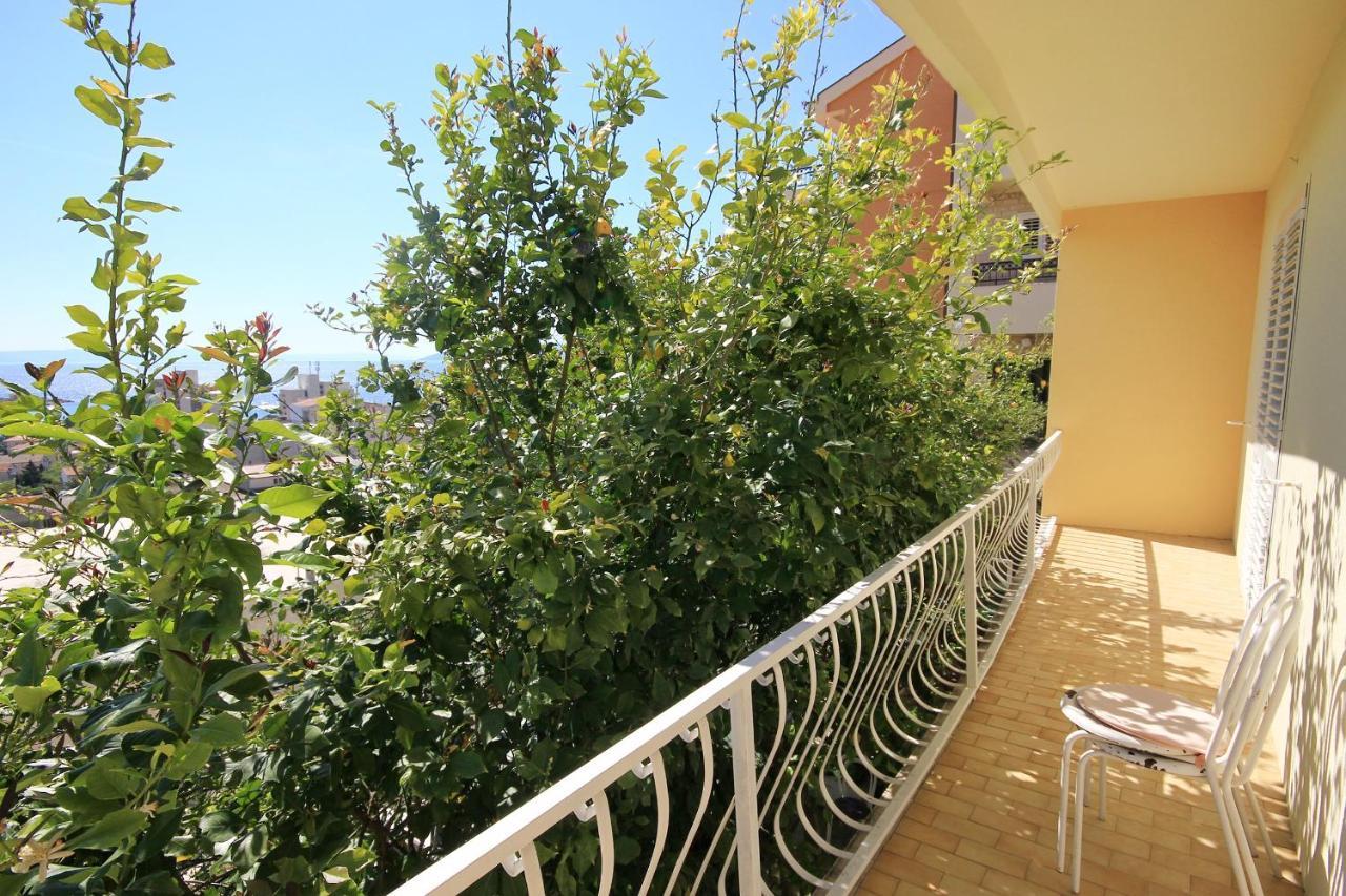 Apartments And Rooms With Parking Space Makarska - 6767 Exterior foto